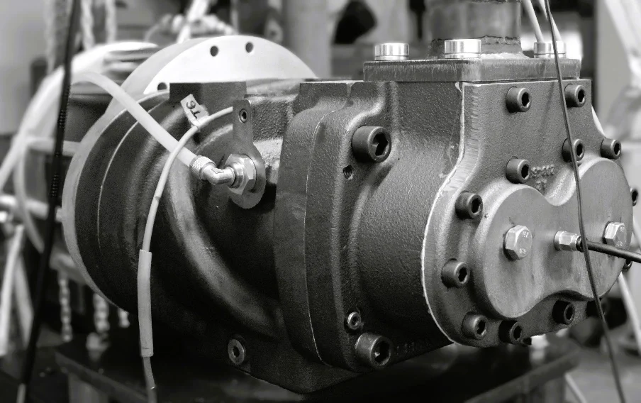 Šroubový expandér